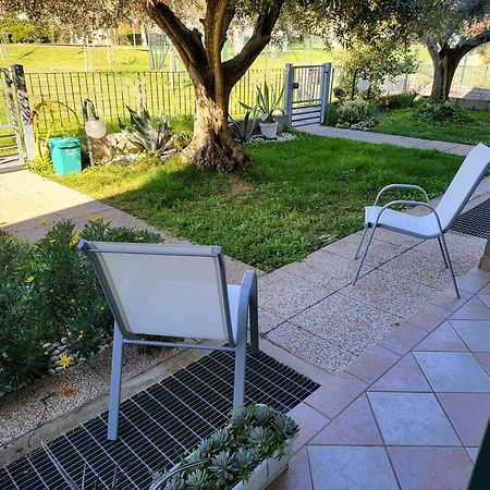 La Casa Sul Parco Apartment Валеджо сул Минчио Екстериор снимка
